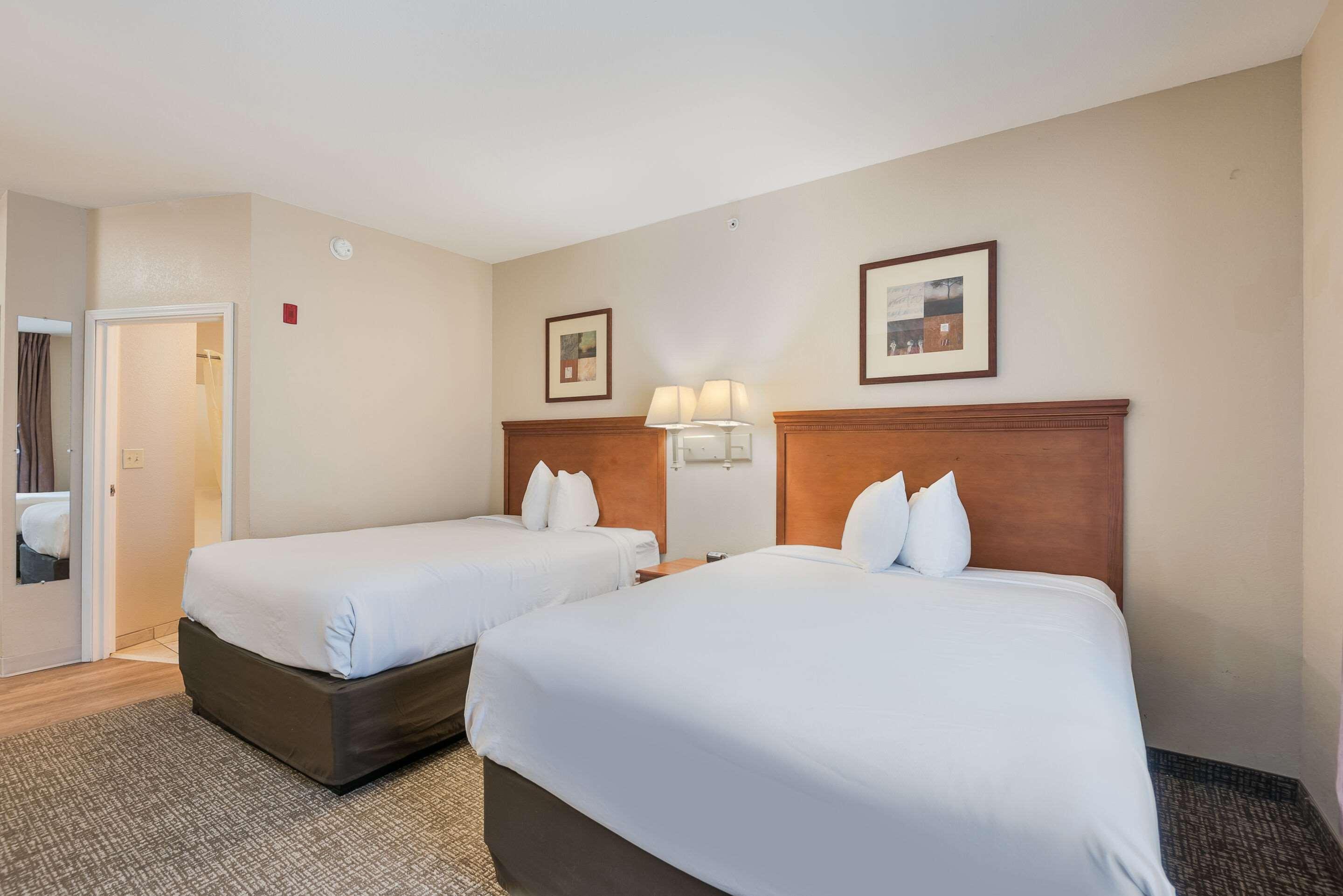 Suburban Extended Stay Hotel Waterloo - Cedar Falls - Cedar Valley 外观 照片